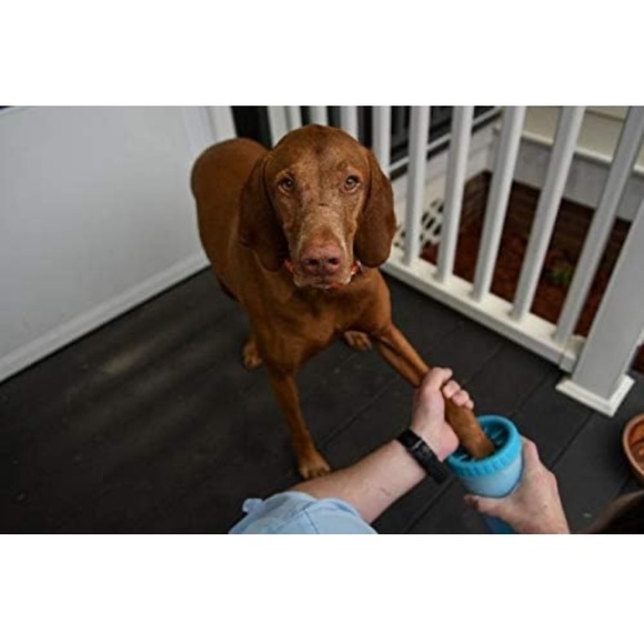 Dexas MudBuster Portable Dog Paw Cleaner Medium - Picture 4 of 9